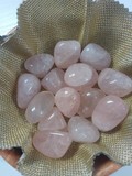galet de quartz rose